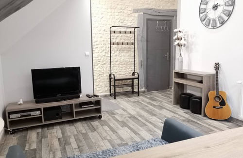 Outarville Apartment | LA GRANGE DE MELLERAY