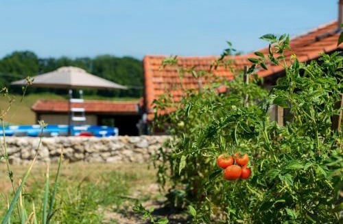 Saint-Nazaire-de-Valentane House | La grange de Rigounet