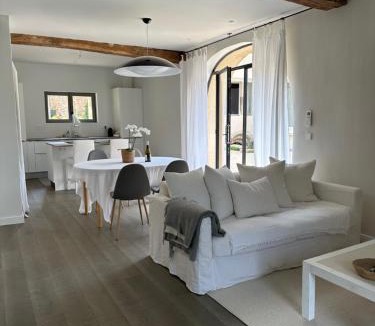 Couches House | La Grange des Bas Meleaux