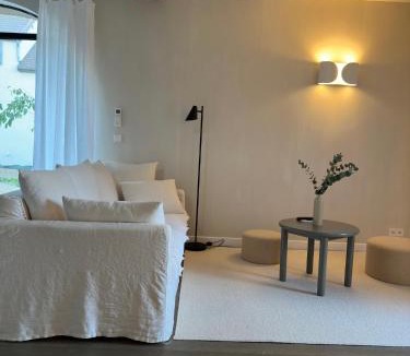 Couches House | La Grange des Bas Meleaux