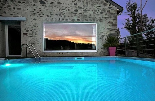 Lourdes House | La Grange des Pyrénées with heated pool and jacuzzi