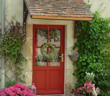 Deneuille-les-Mines Bed & Breakfast | La Grange du Bourg