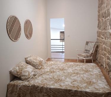 La Seauve-sur-Semene House | la grange du champ