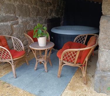 La Seauve-sur-Semene House | la grange du champ