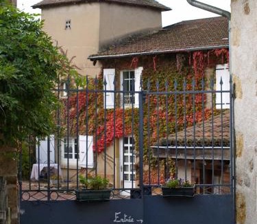 Coutouvre Cabin | La Grange