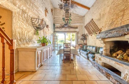 Guizengeard House | La Grange