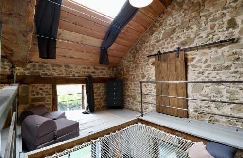 La Chapelle-Taillefert Apartment | La grange de Louise