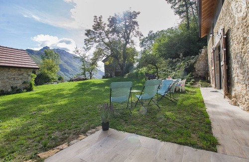 Saint-Jean-de-Chevelu House | LA GRANGE - SAINT JEAN DE CHEVELU