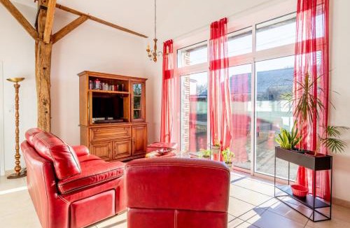 Saint-Julien-des-Landes House | La grange - gîte calme en campagne