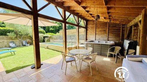 Saint-Papoul House | La grange