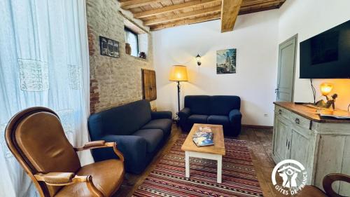 Saint-Papoul House | La grange