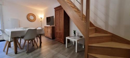 Woignarue House | La Grange