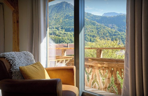 Saint-Jean-dʼAulps Ski Chalet | La Grange Neuve - Rustic charm and modern elegance for 9 - OVO Network