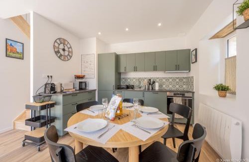 Barbery House | La Grange Patton