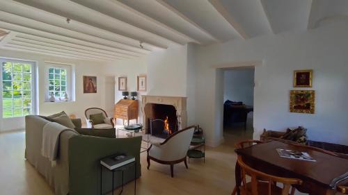 Levernois Villa | La Grangerie