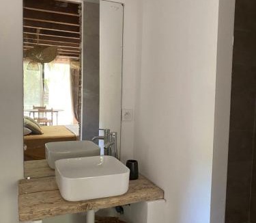 Quartier des Espesses Apartment | La Granja