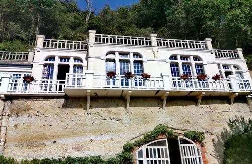 Aubigne-Racan House | La Gravière gîte perché depuis 1928 proche zoo de La Flèche et circuit 24H