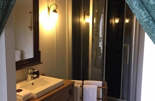 Marcillat-en-Combraille Bed & Breakfast | La Grenouille Noire