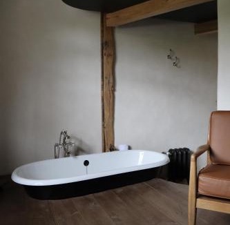 La Madelaine-sous-Montreuil Hotel | La Grenouillère