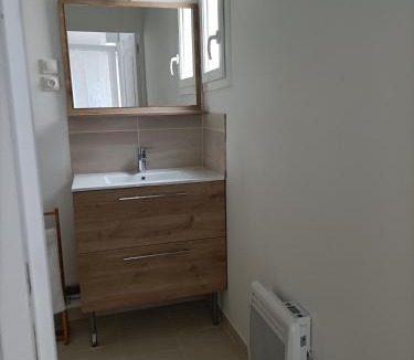 Ranville Bed & Breakfast | La Grimodière Chambre en rez de chaussée