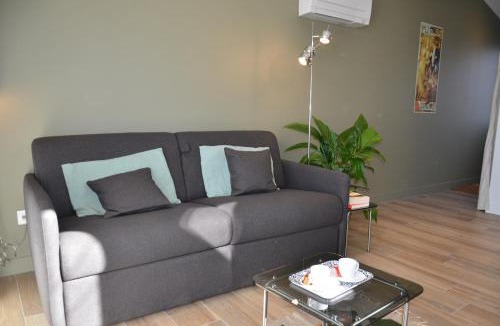 La Demi - Lune Apartment | La Griotte - Studio tout confort - Lyon - Tassin