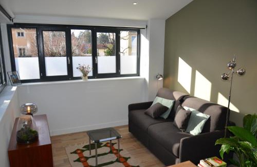 La Demi - Lune Apartment | La Griotte - Studio tout confort - Lyon - Tassin
