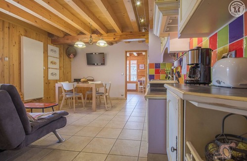 Clery House | LA GRIVE - CLERY - Gîte