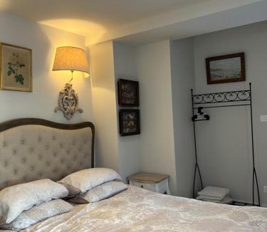 Lavaur Bed & Breakfast | La Guiraude Maison Privée