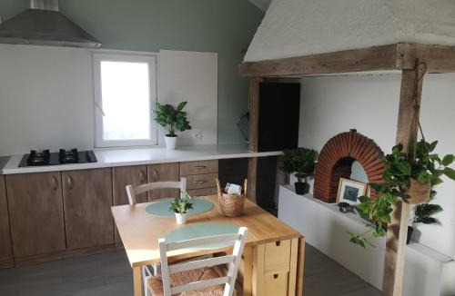 Sainte-Eulalie-en-Born Apartment | La Guirosse
