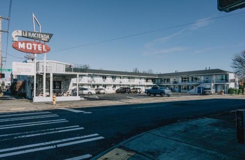 Georgetown Hotel | La Hacienda Motel