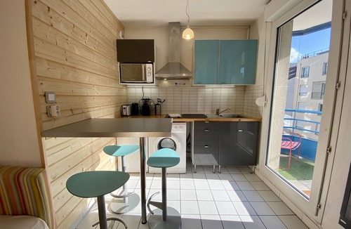 Yves Farge - Le Fleuve Apartment | LA HALLE - with balcony and parking