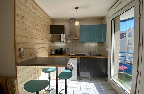 Yves Farge - Le Fleuve Apartment | LA HALLE - with balcony and parking