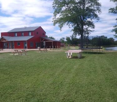 Luthenay-Uxeloup Other | La Halte du Canal