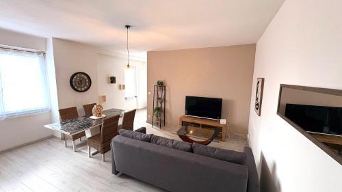 Montbrison Apartment | La Halte Montbrisonnaise