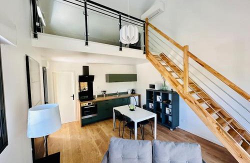 Montauban Apartment | La Halte Occitane - Classé 3 étoiles - 1 chambre, parking, terrasse, tout inclus