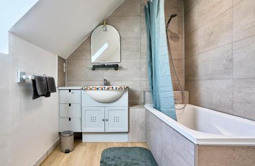 Ennevelin Apartment | La Halte Verte - Garden - Wifi - Near Lille