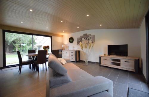 Saint-Hilaire-des-Landes House | La hantelle