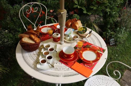 Sartilly-Baie-Bocage Bed & Breakfast | La Haute Gilberdière