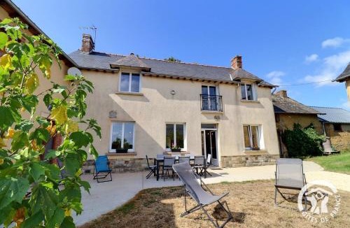 Betton House | La haute hardrouyere