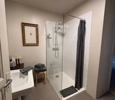 Charenton-du-Cher Bed & Breakfast | La Haute Trémière