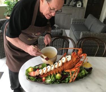 Monchy-Saint-Eloi House | La Homardine