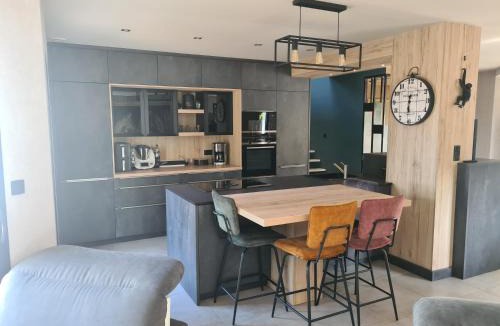 Montauban-de-Bretagne House | La Hucherais