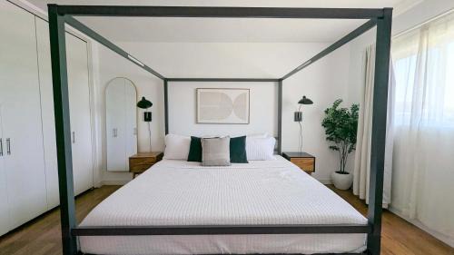 Ladera Heights Apartment | LA Huge Mid Century Guesthouse Patio LAX Beach