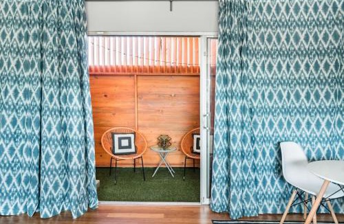 Ladera Heights Apartment | LA Huge Mid Century Guesthouse Patio LAX Beach