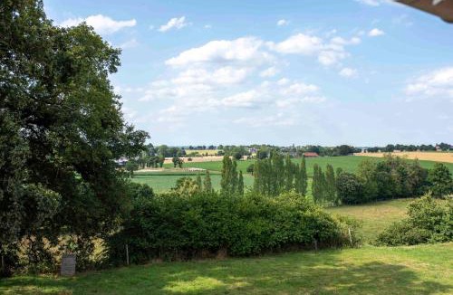 Saint-Malon-sur-Mel Bed & Breakfast | La Hulotte