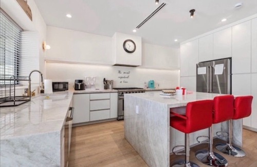 Burbank House | LA Icon House. Murals, KAWS Art & Chef’s Kitchen