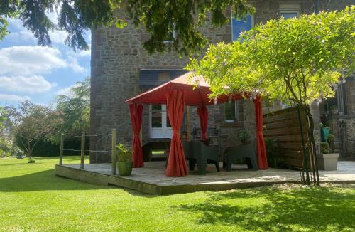 Ploubezre Bed & Breakfast | La Jackal