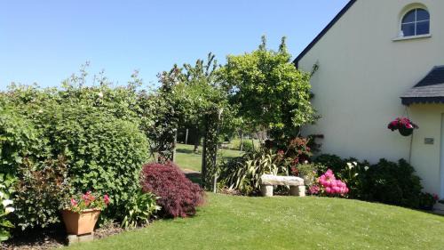 Etables-sur-Mer House | La JacoBinic