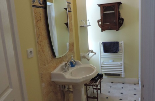 Airvault Bed & Breakfast | La Jariette