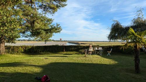 Vains House | La Jeannette